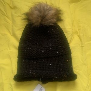 NWT Athleta Lizette New York Donegal PomPom Slouch Beanie